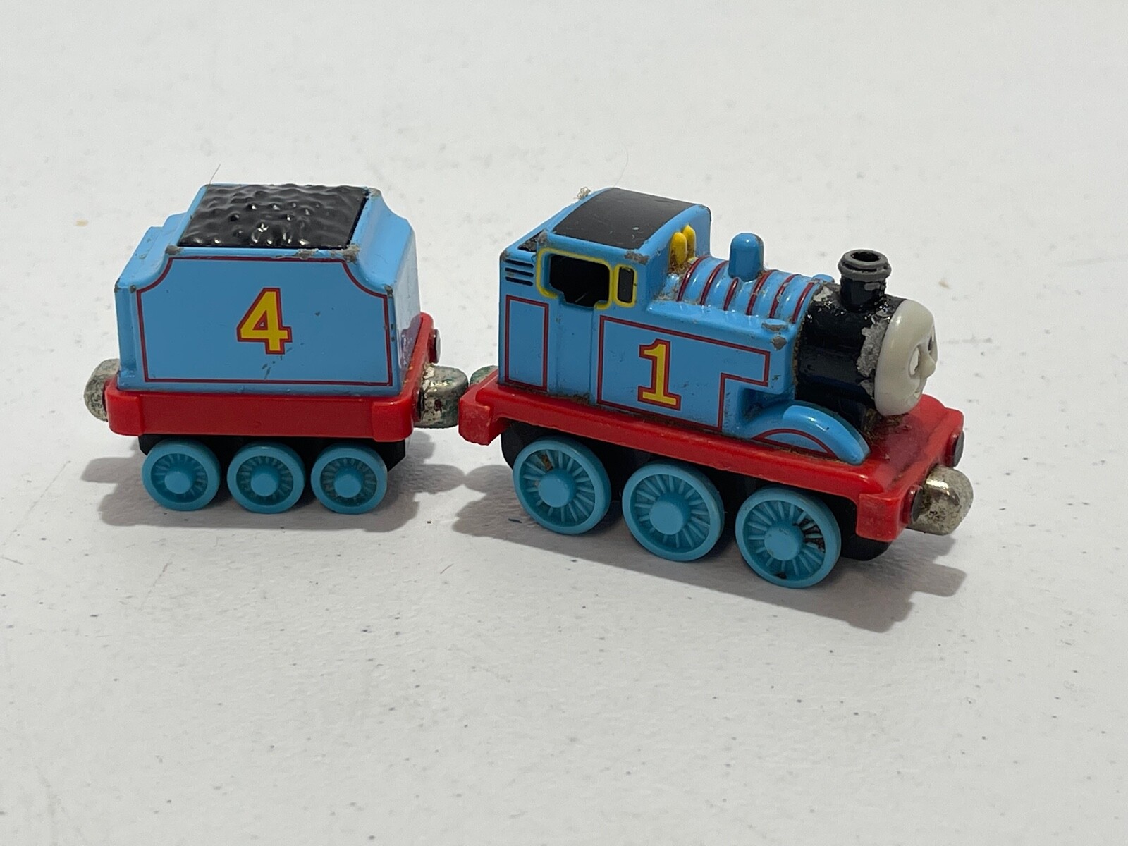 THOMAS THE TRAIN DIE CAST METAL MAGNETIC 2002 LIMITED GULLANE VINTAGE #4 TENDER