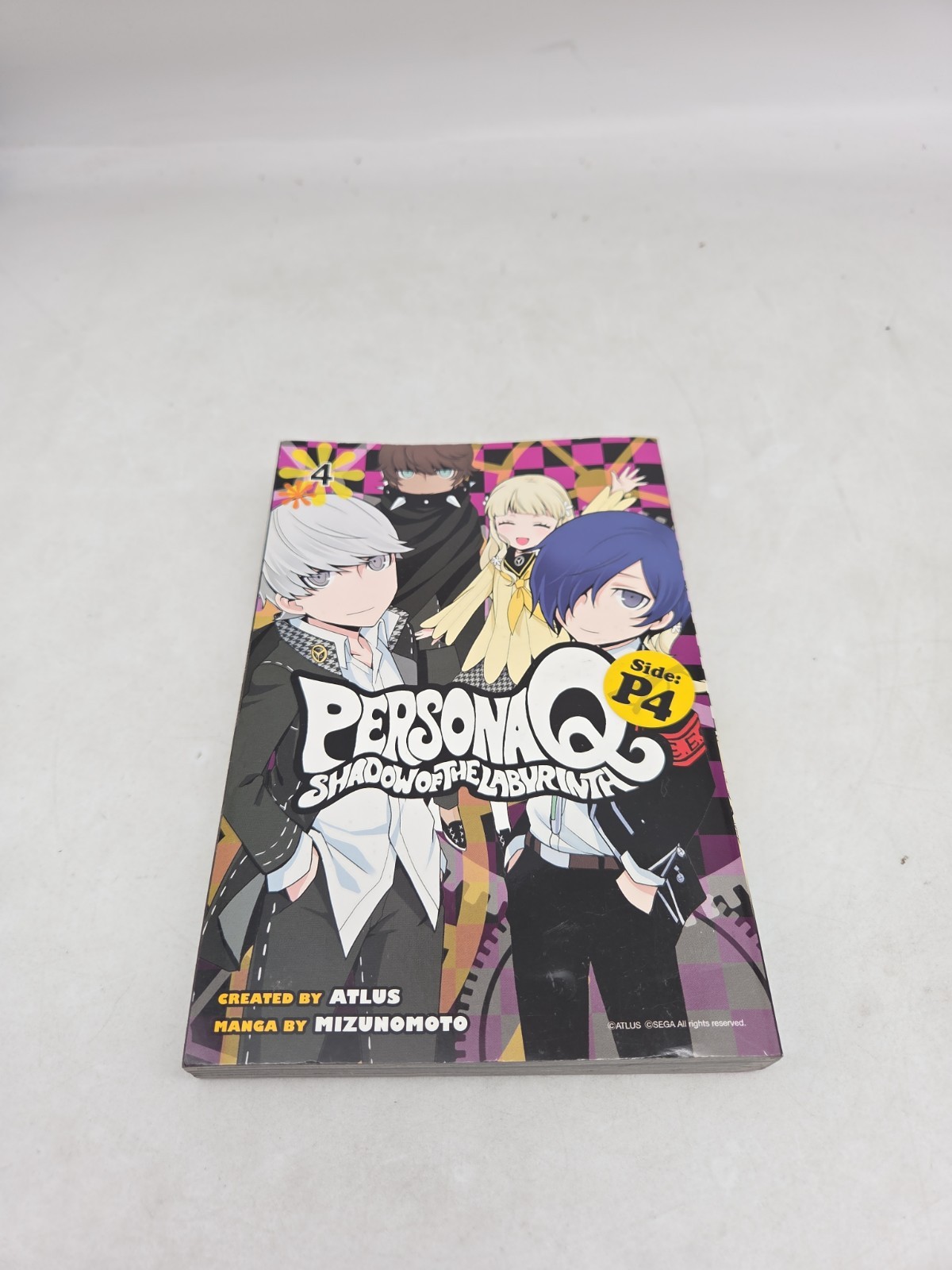 Persona Q Shadow of the Labyrinth Side P4 Volume 4 Manga Inglese - 1° STAMPA