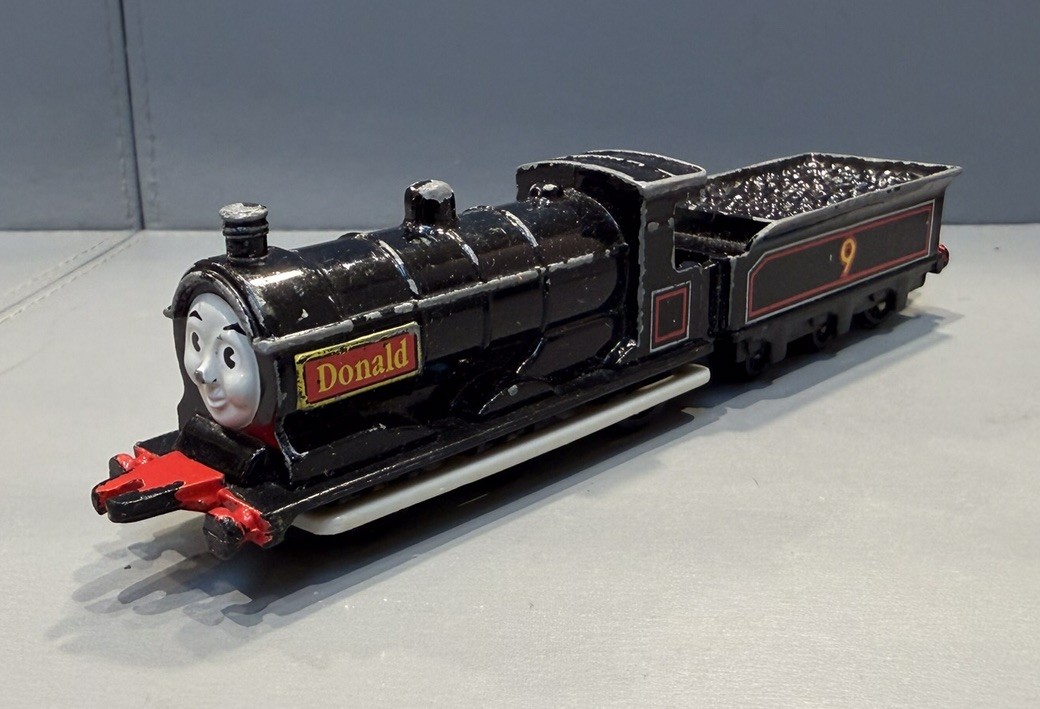 Vintage Diecast ERTL Thomas The Tank Engine & Friends - Donald no 9 - 1992 