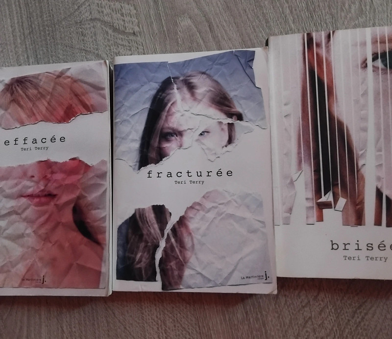 Les trois tomes de la trilogie effacée de Teri Terry