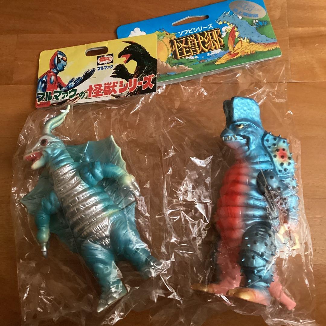 Bullmark Kaiju Kyo King Maimai set larve per adulti 73628