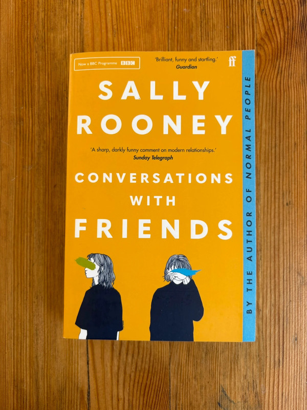 Sally Rooney – Conversations with Friends (Libro, in inglese)