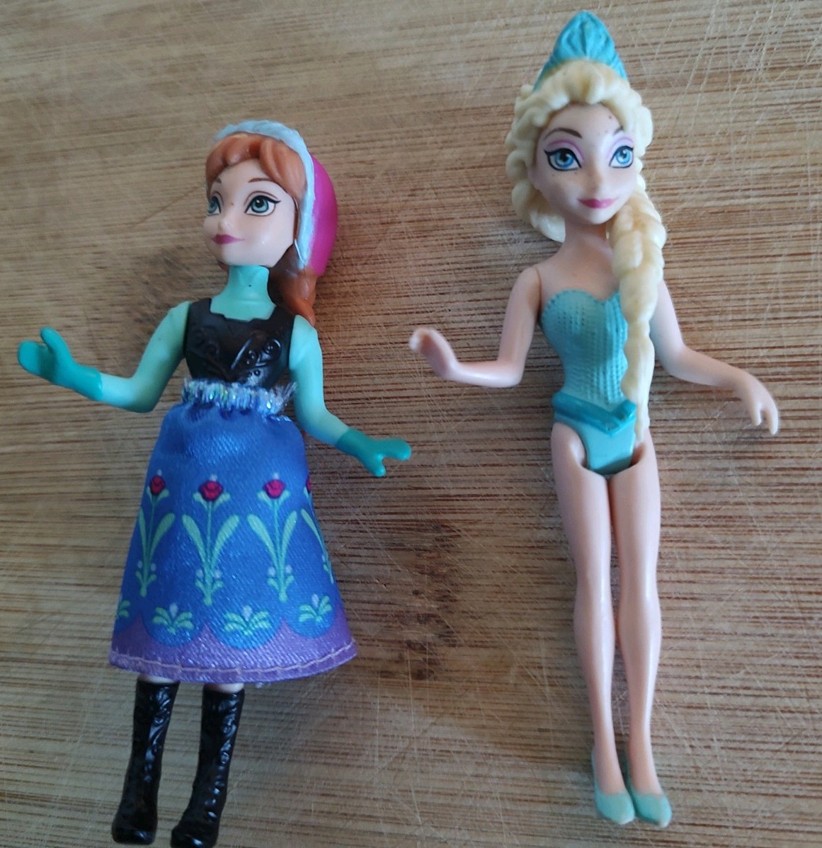 Personaggi Disney Anna ed Elsa 3,5" Frozen