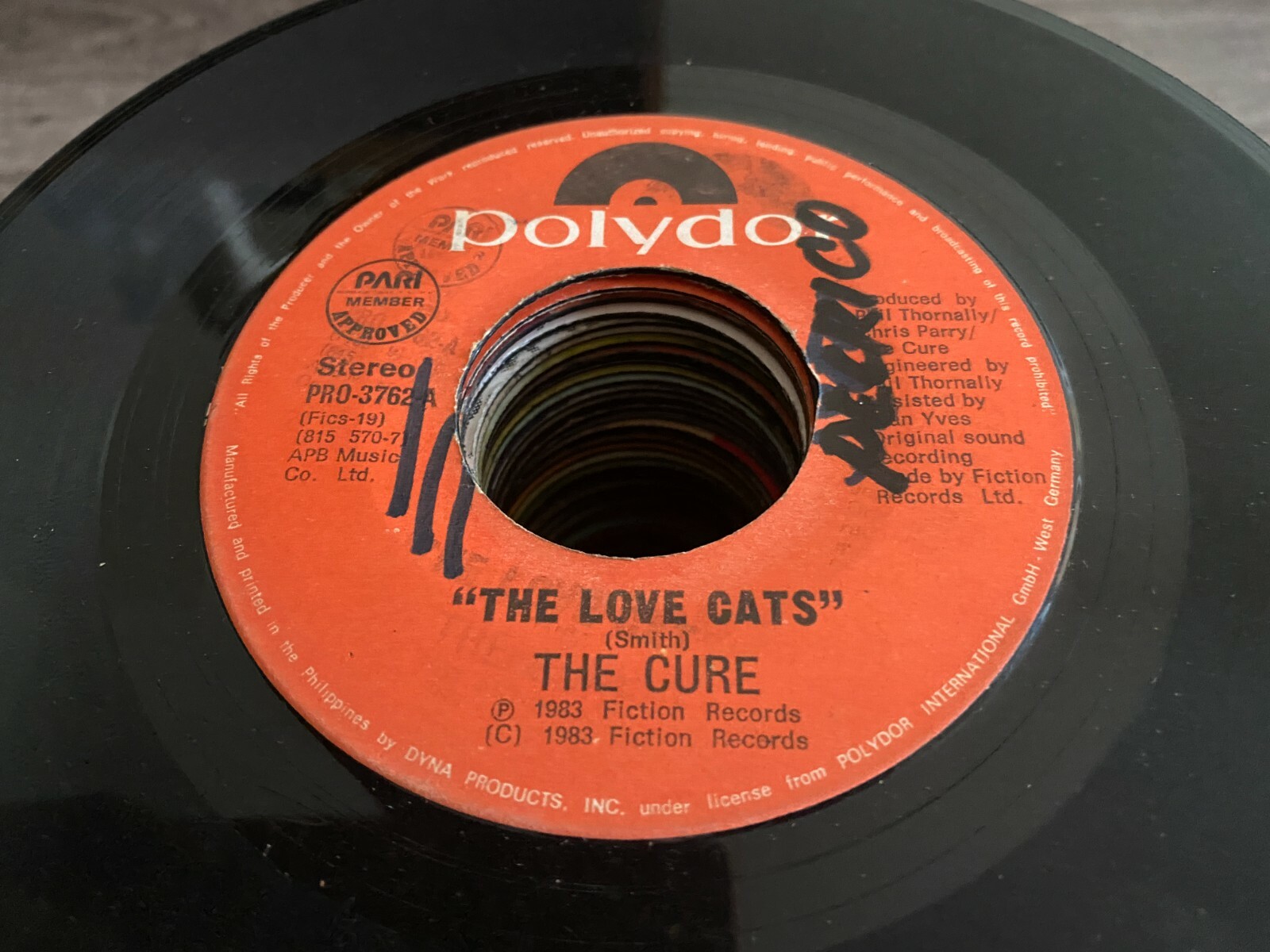 The Cure 45 rpm Philippines 7" the love cats