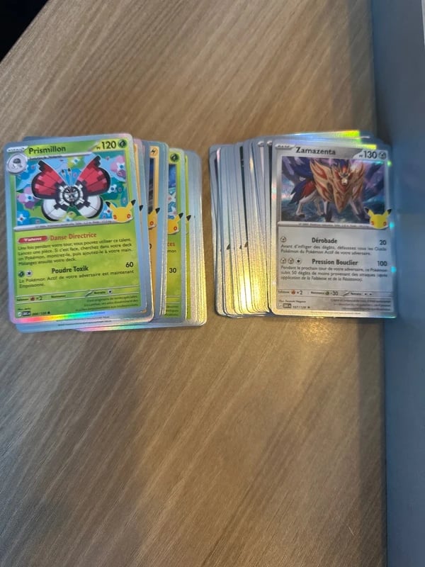 Lot de 100 cartes Pokémon 30 ans