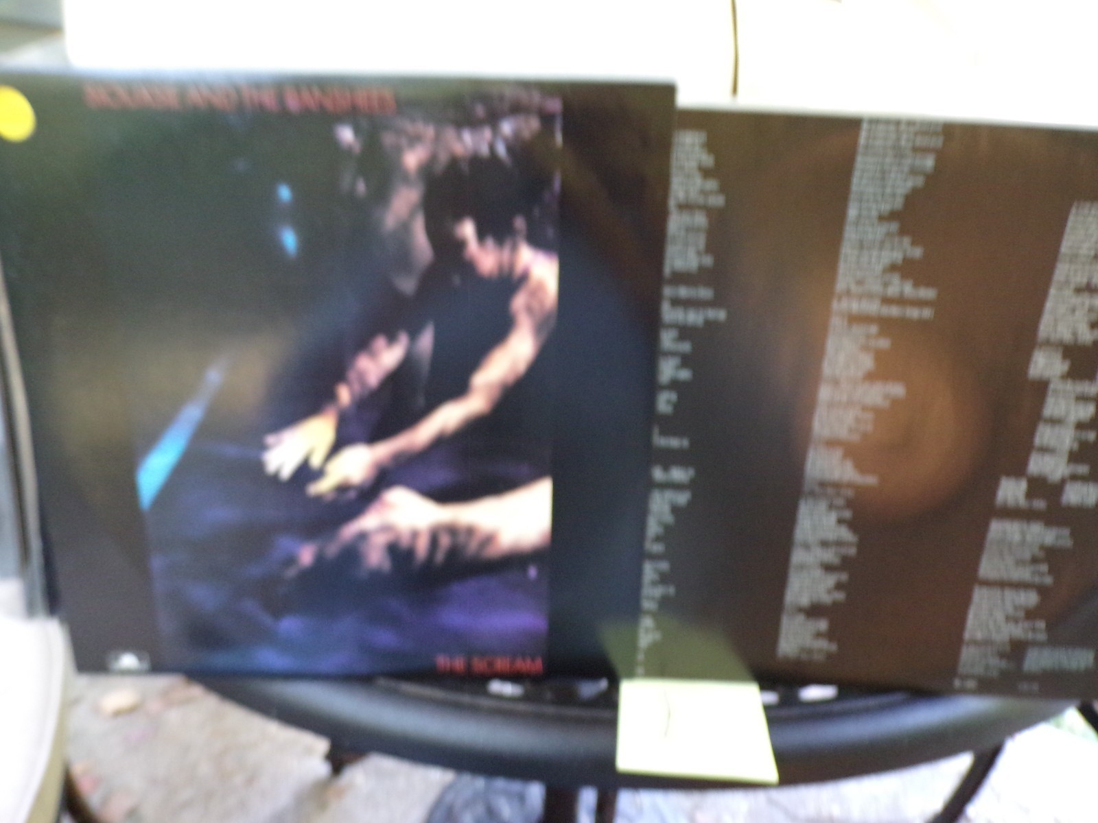 Siouxsie And The Banshees – The Scream  LP 1978 Polydor w/ Lyric Sleeve 6207 E