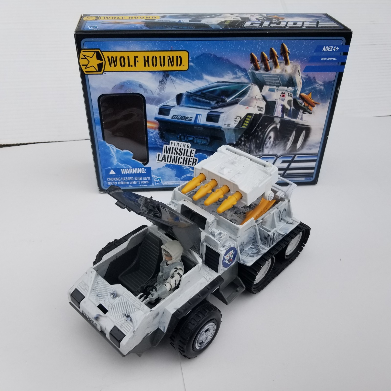 Wolf Hound w White Out Pursuit of POC G.I. JOE COBRA 25th
