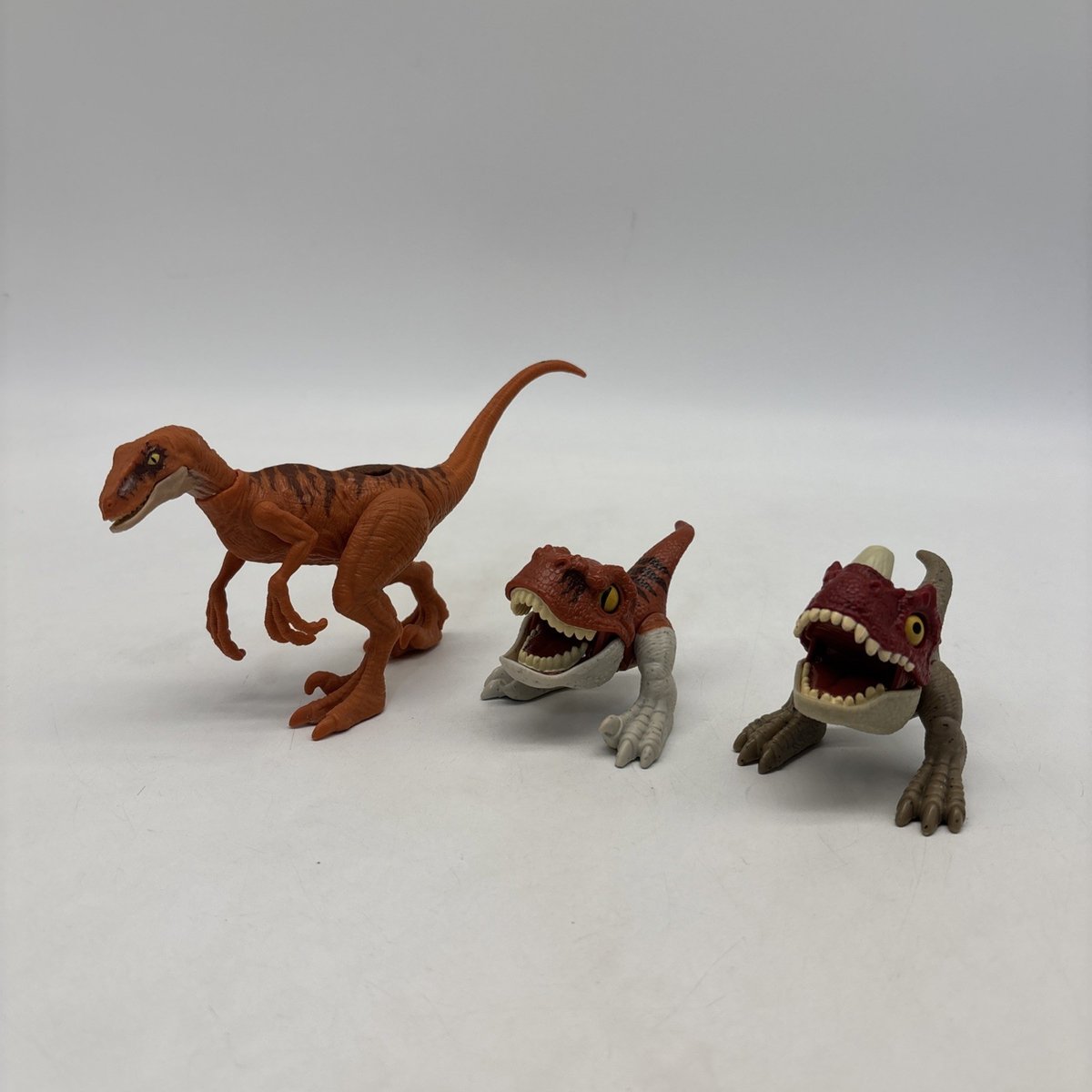 Lotto Mini Raptor Jurrasic World Three (3)! 