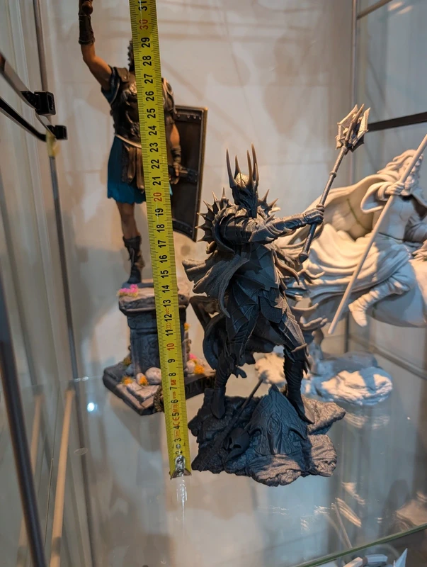 Figura resina sauron