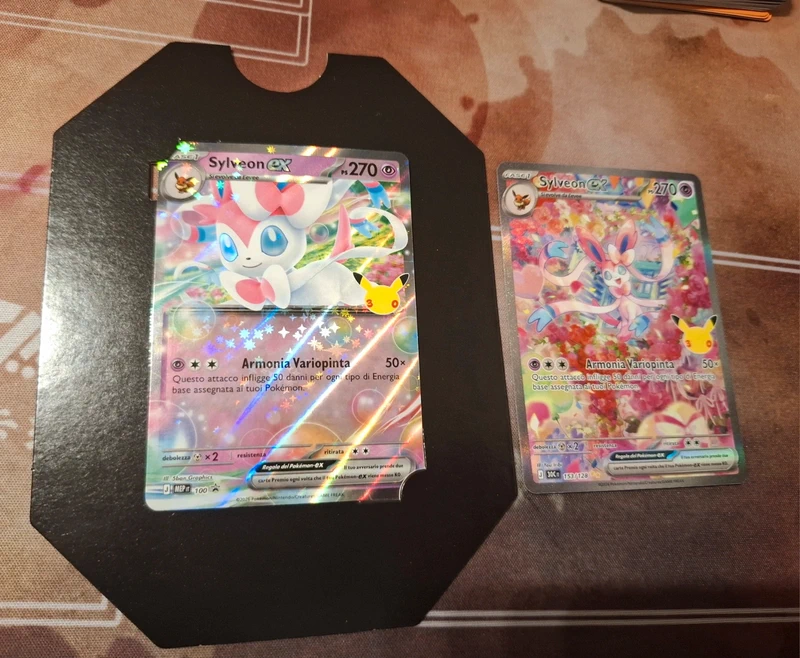 Sylveon ex 153-128 e Sylveon promo Pokemon 30 anni