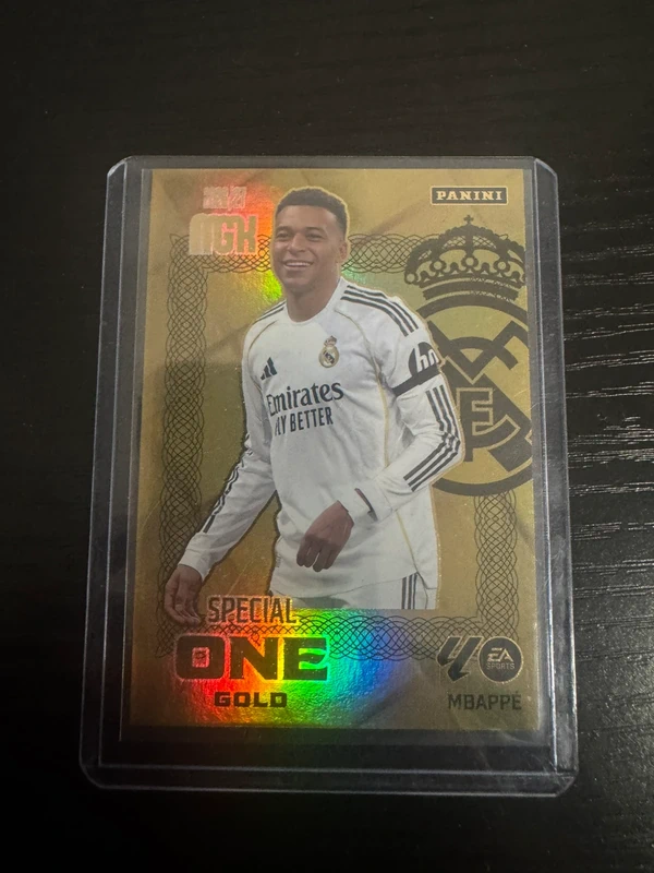 🏆 Kylian Mbappé Special One GOLD #10 – Panini Megacracks 2026/27