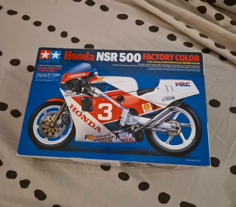 TAMIYA 1/12 - Honda NSR 500 Factory color