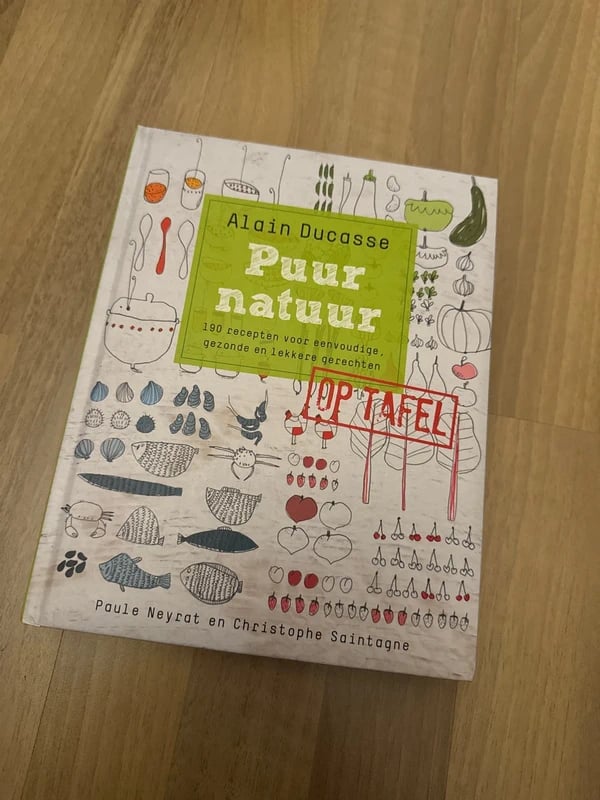 Kookboek puur natuur op tafel