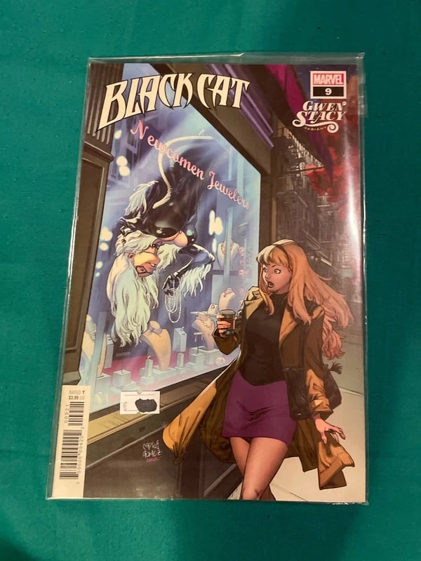 Black cat #9 Gwen Stacy variant