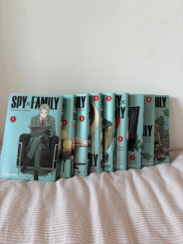 Spy x family tome 1 à 8 + tome 10