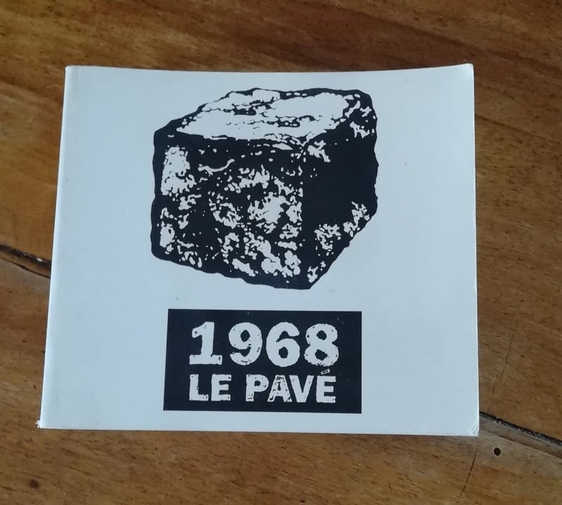 1968 LE PAVE 1968 livre -  MAI 68.