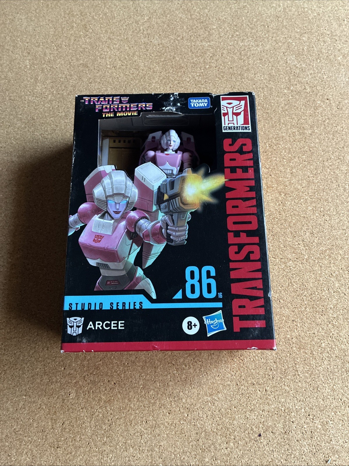 Transformers studio series 86 deluxe class autobot Arcee nuovo sigillato 2023
