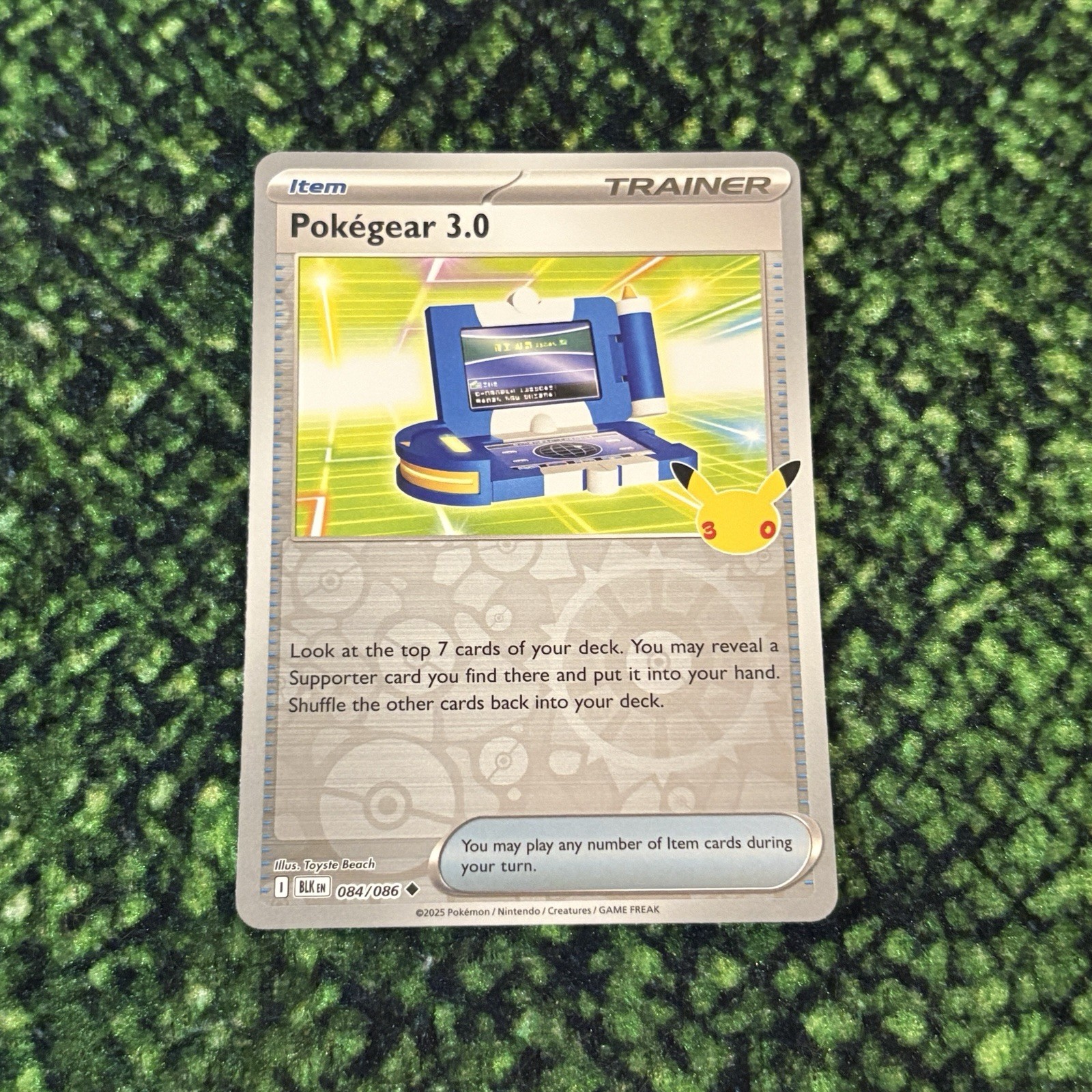 Pokegear 3.0 Pokémon 30th Celebration 084/086 Reverse Holo Pokeball