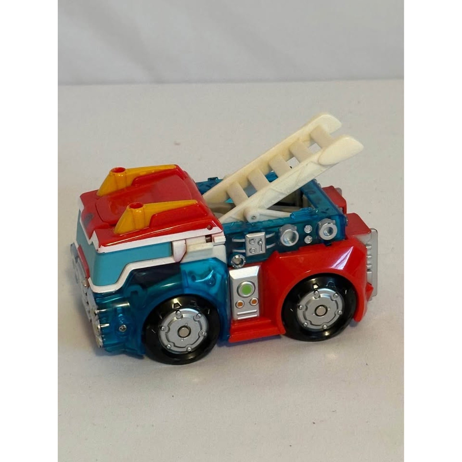 Transformer A2768 Modellino Playskool Heroes Rescue Bot.
