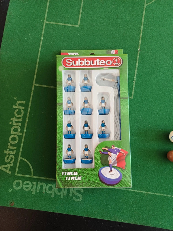 Neuve. Équipe d'Italie.  ( figurines flexibles )