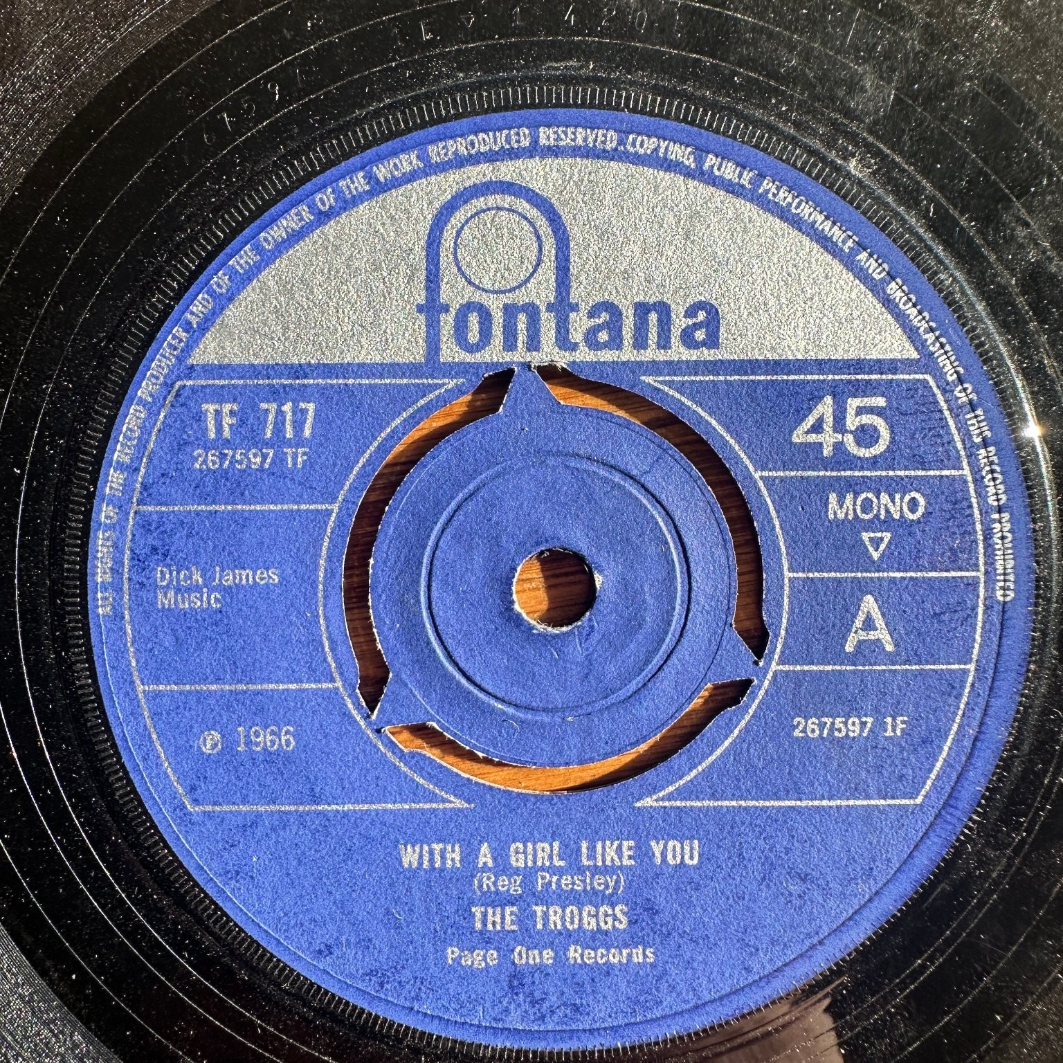 The Troggs – With A Girl Like You 7" Single Record 1966 Mono Fontana Pop 45 RPM