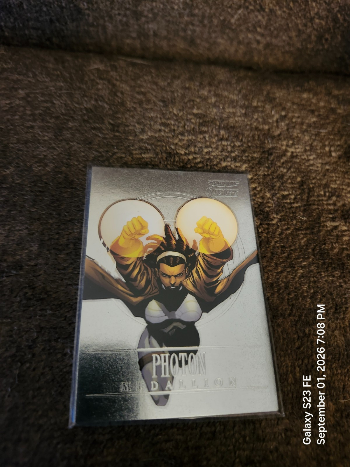 Marvel Trading Card 2022 Ultra Avengers Medaglione Fotone