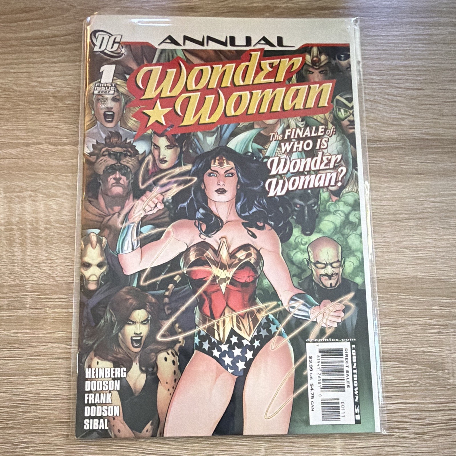 DC Comics Wonder Woman Annual #1 (età moderna) Heinberg - copertina Dodson