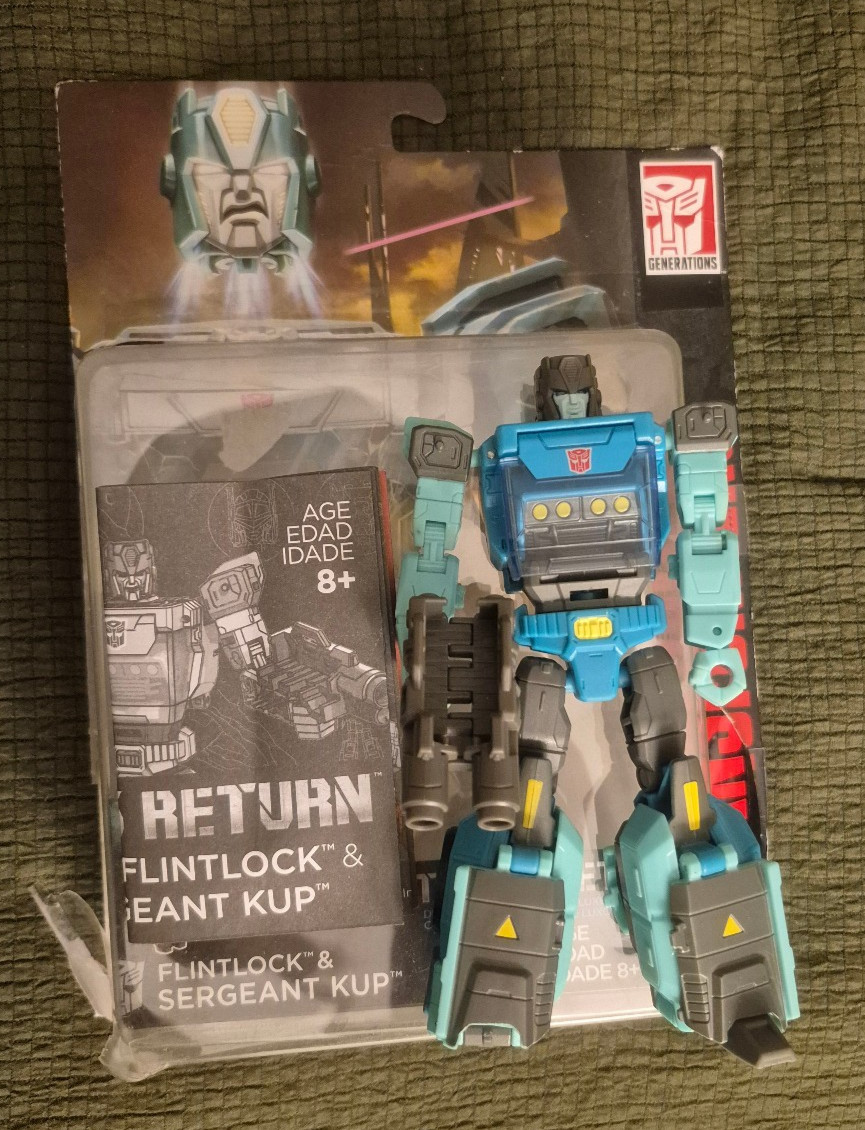 Transformers Generations Titans Ritorno Kup e Pietra Focaia