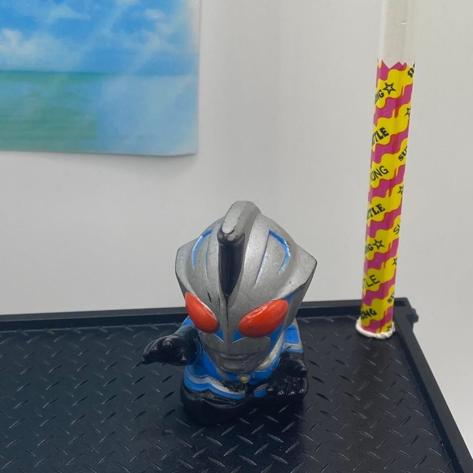 Bandai SD Chaos Ultraman morbido vinile finger puppet minifigure Cosmos Kaiju