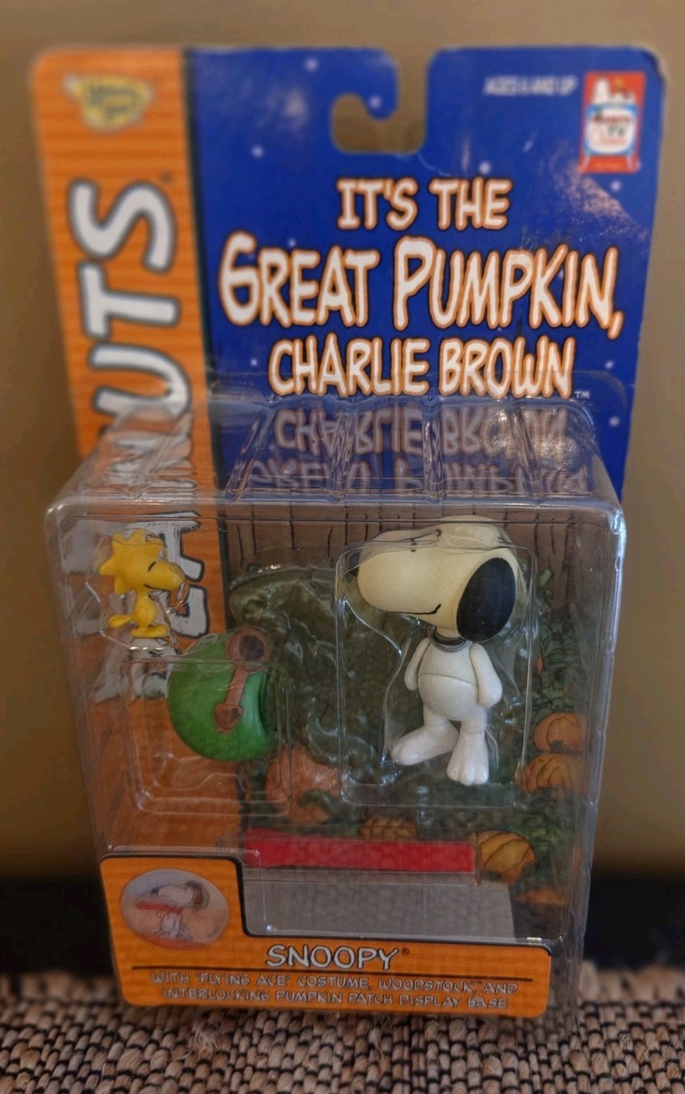 Figurine Peanuts It's the Great Pumpkin Charlie Brown Snoopy & Woodstock 2002 NUOVE