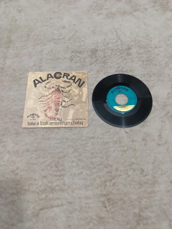 Discos de vinilos alacrán