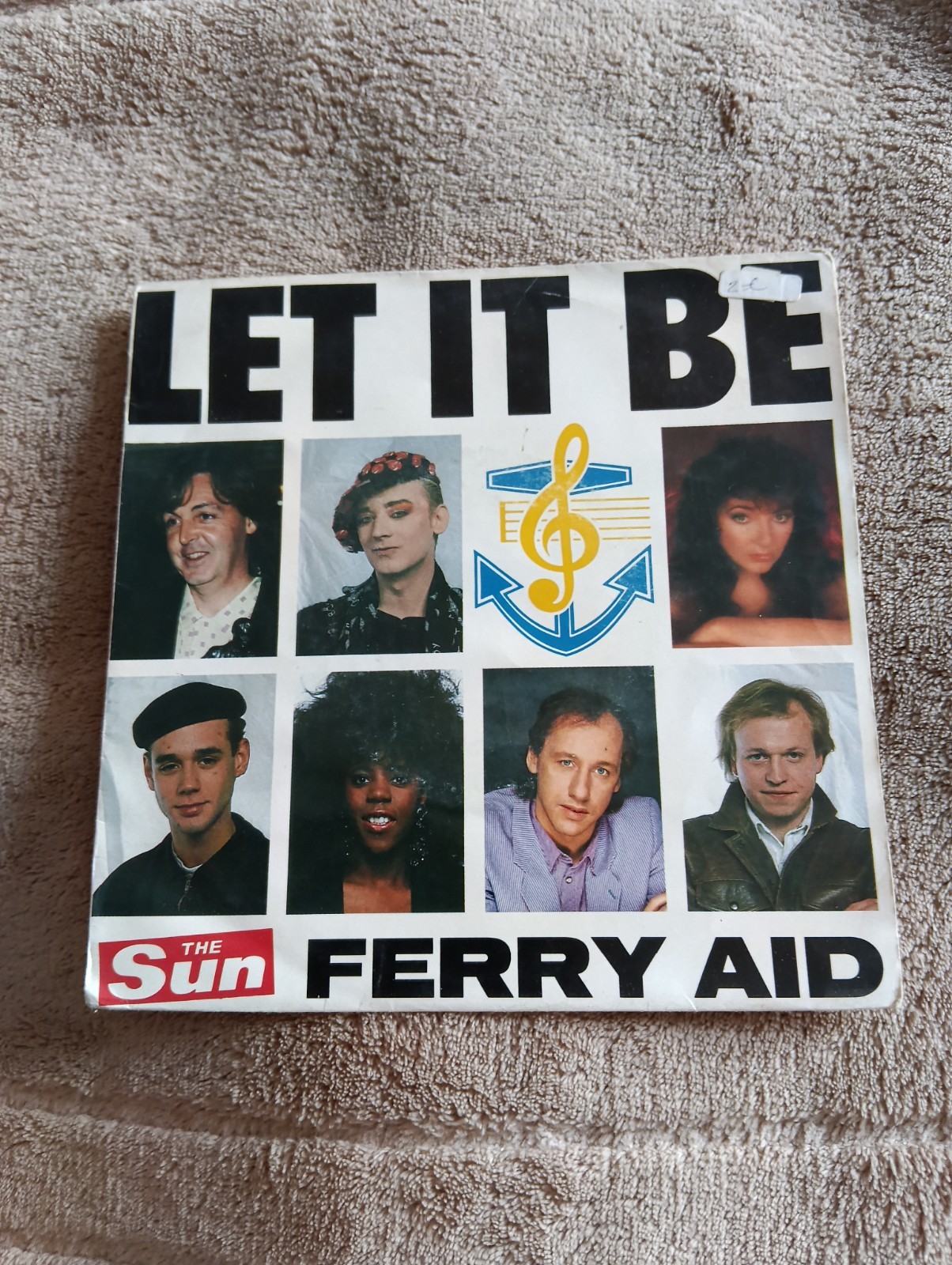 Ferry Aid Let It Be (The Sun) Single vinyle 17 cm 45 tours Compilation