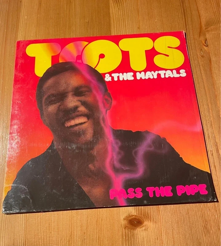 Vinyl Toots & The Maytals - Pass The Pipe 1979