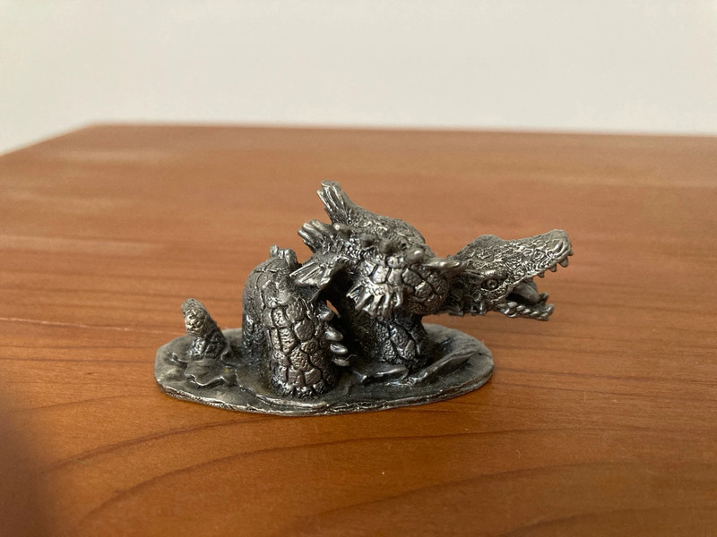 Dragon figurine en plomb