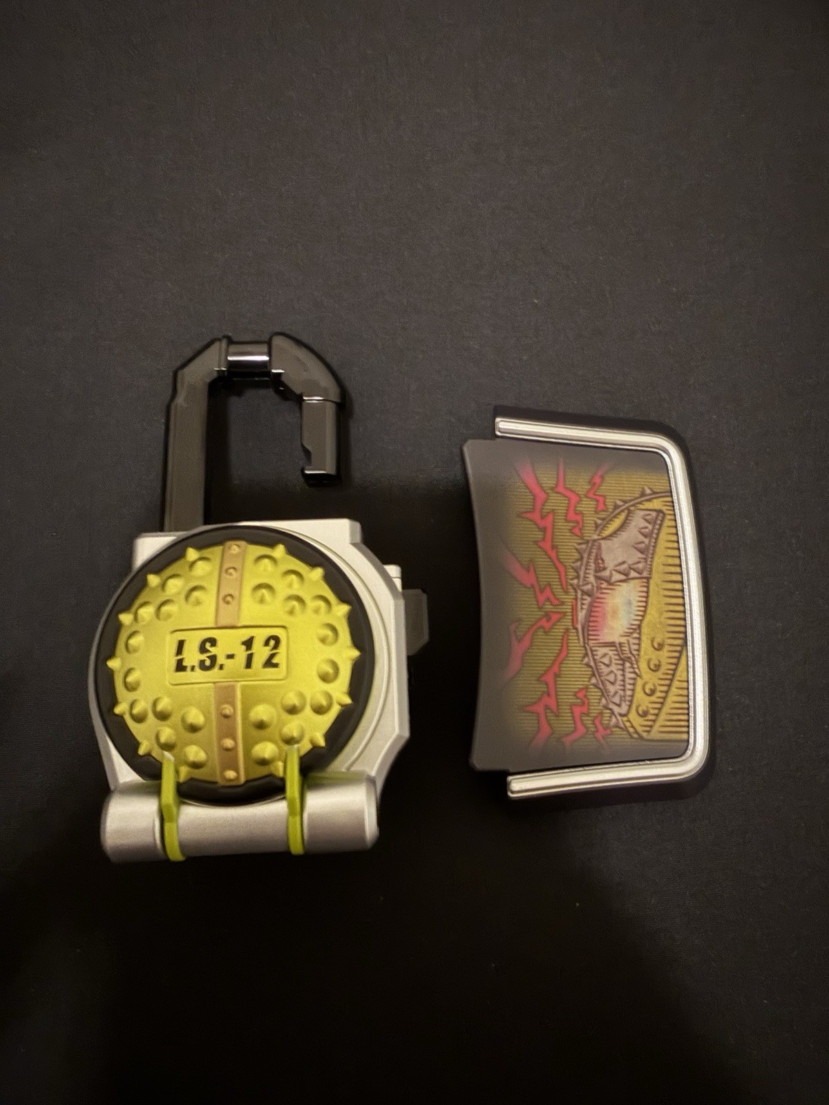 Bandai Kamen Rider Gaim CSM Charmant Lockseed Bravo Durian