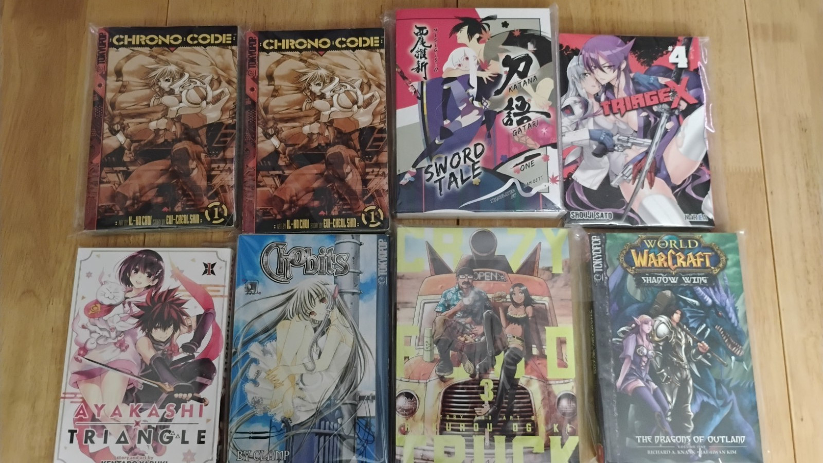 Lotto Manga/Graphic Novel Tokyopop: Triangolo Ayakashi, Chobits, codice crono, 