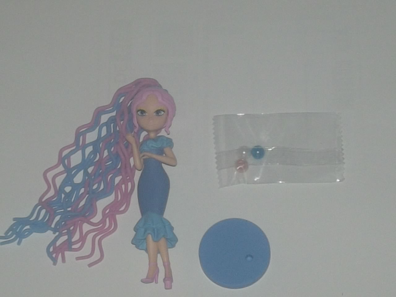 UNA PICCOLA BAMBOLA DI CHIX GIRLS CLUB FASHION DOLLS BLUE OCEAN (29.330)