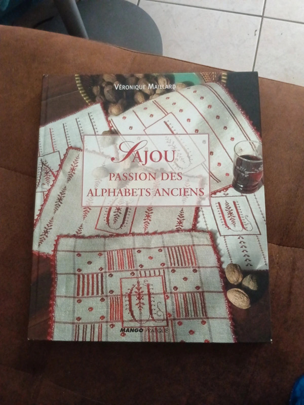 Sajou passion des alphabets anciens