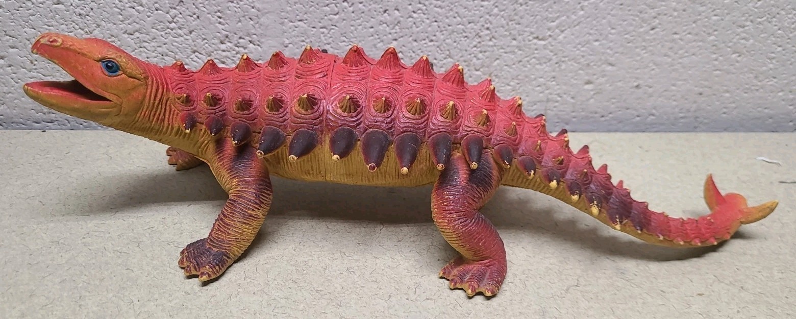Modellino giocattolo dinosauro gomma dura Dor Mei Ankylosaurus vintage 14" 1986 