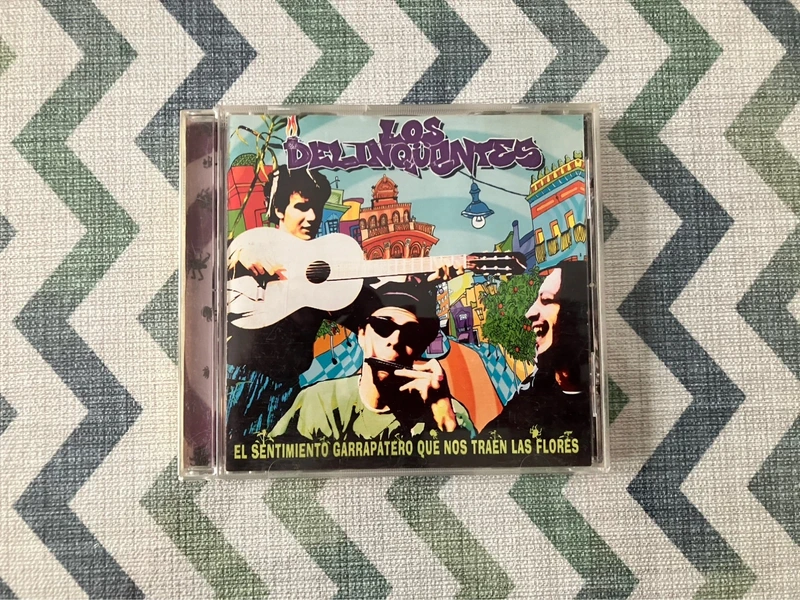 Los Delincuentes - El sentimiento garrapatero que nos traen las flores