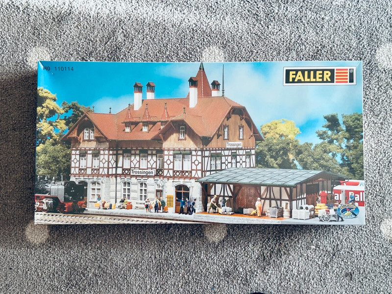 Faller 110114 kit costruzione Bahnhof Trossingen H0 OVP modellismo ferroviario