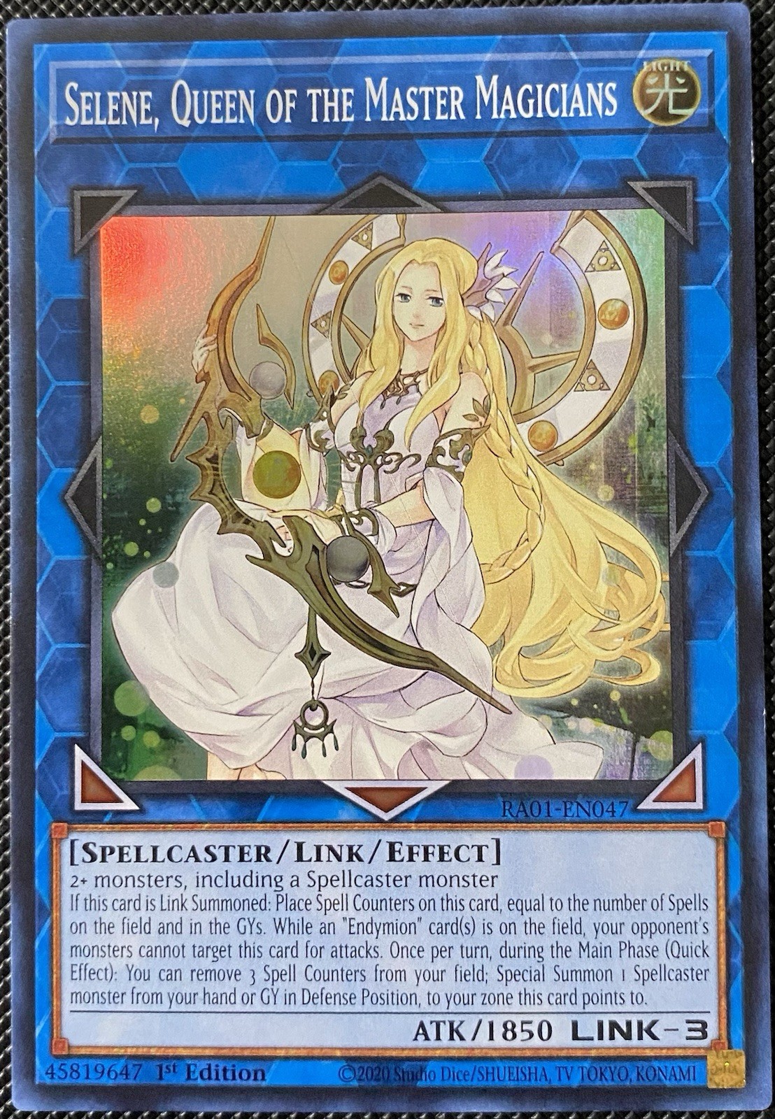 Selene, Queen of the Master Magicians RA01-EN047 25th Anniversary 1st LP Yugioh