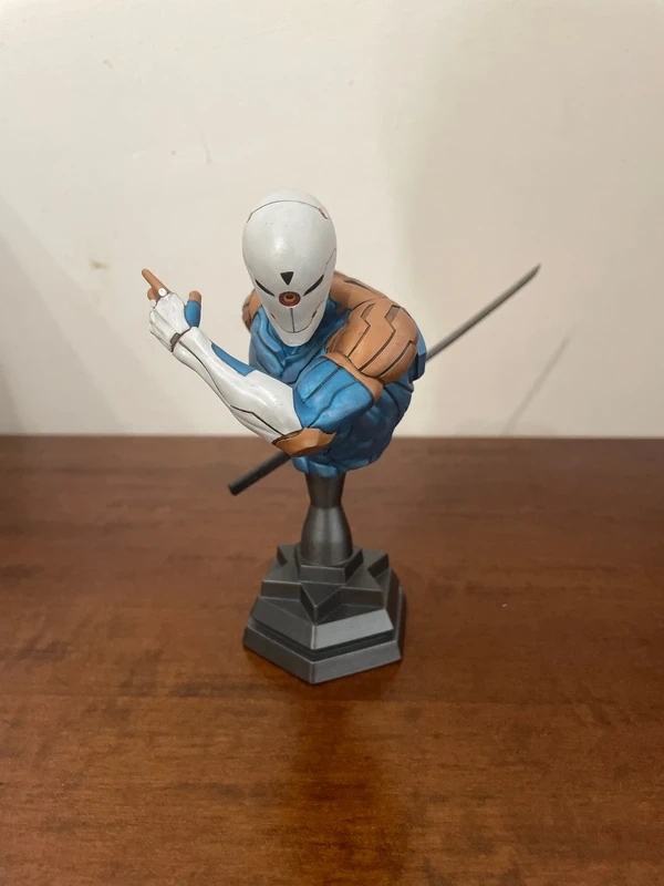 Busto in resina ispirato al Cyborg Ninja dipinto a mano