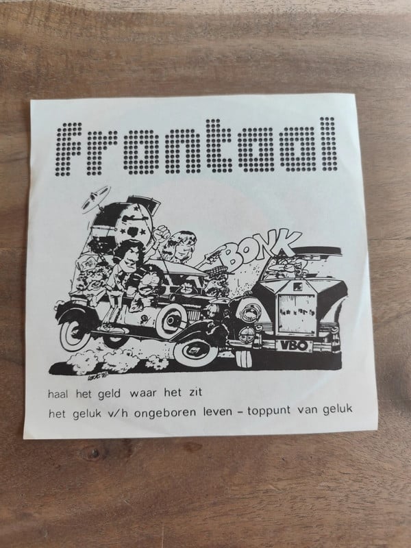 Frontaal-haal het geld waar het zit