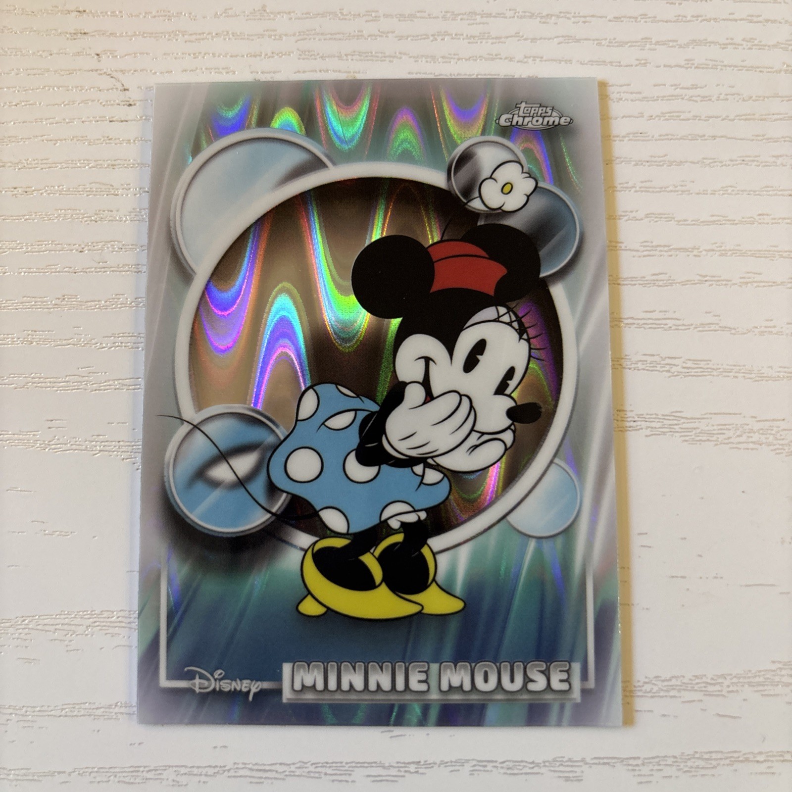2026 Topps Chrome Disney Minnie Mouse Ray Wave  Refractor #51