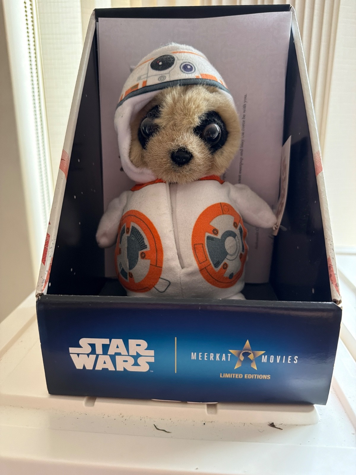 Star Wars 'Oleg As BB-8' - Confronta il giocattolo Meerkat con certificato, in scatola