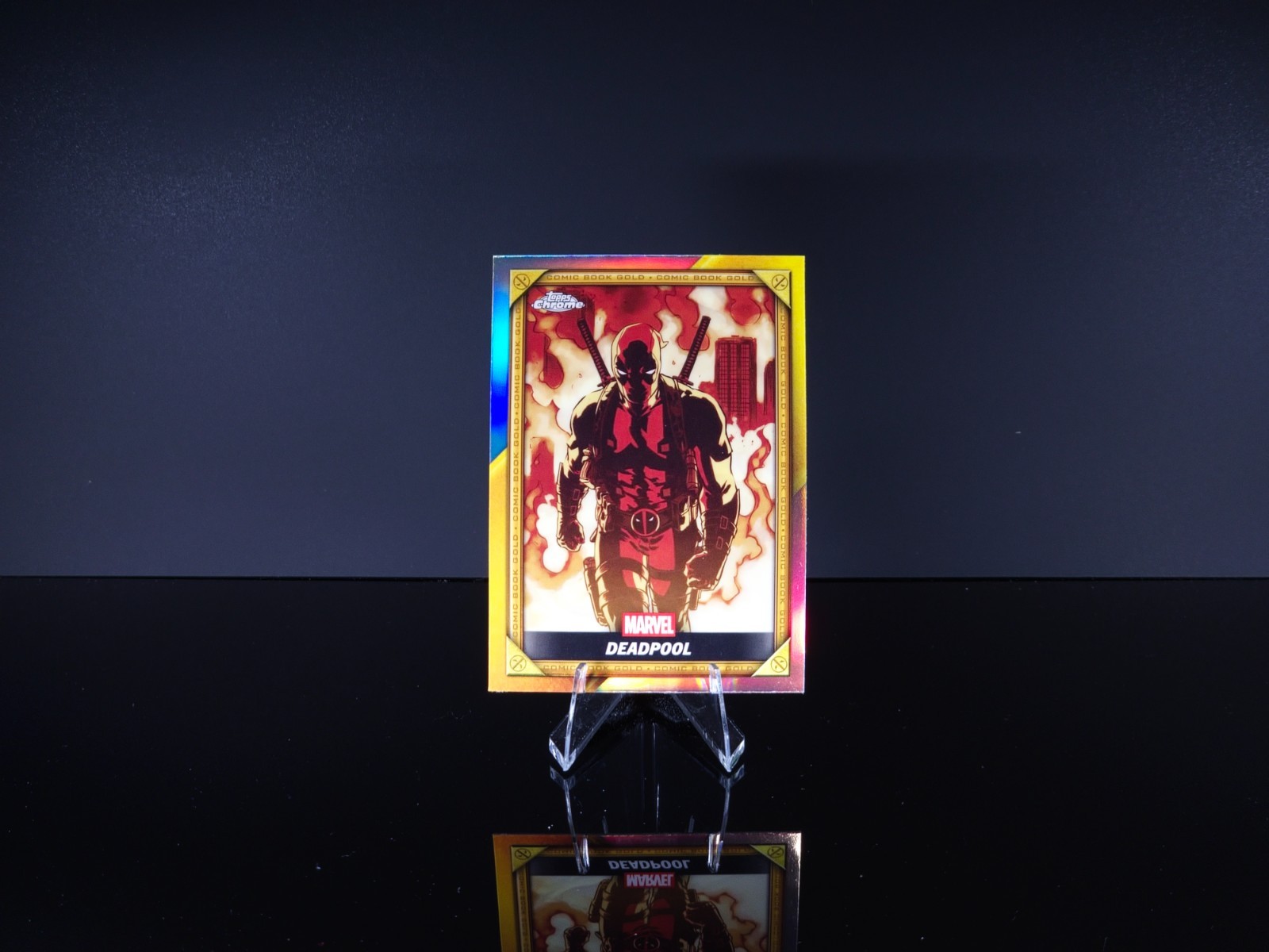 2025 Topps Chrome Deadpool fumetto oro CB-2 Deadpool #36 rifrattore
