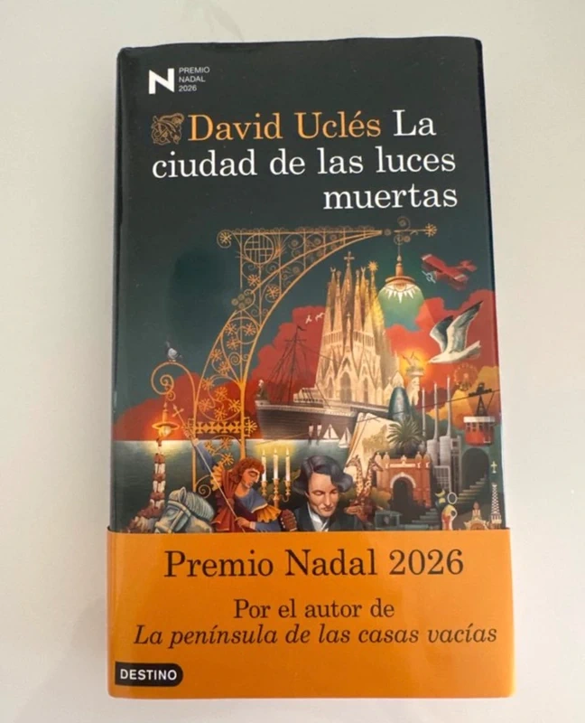 La ciudad de las luces muertas