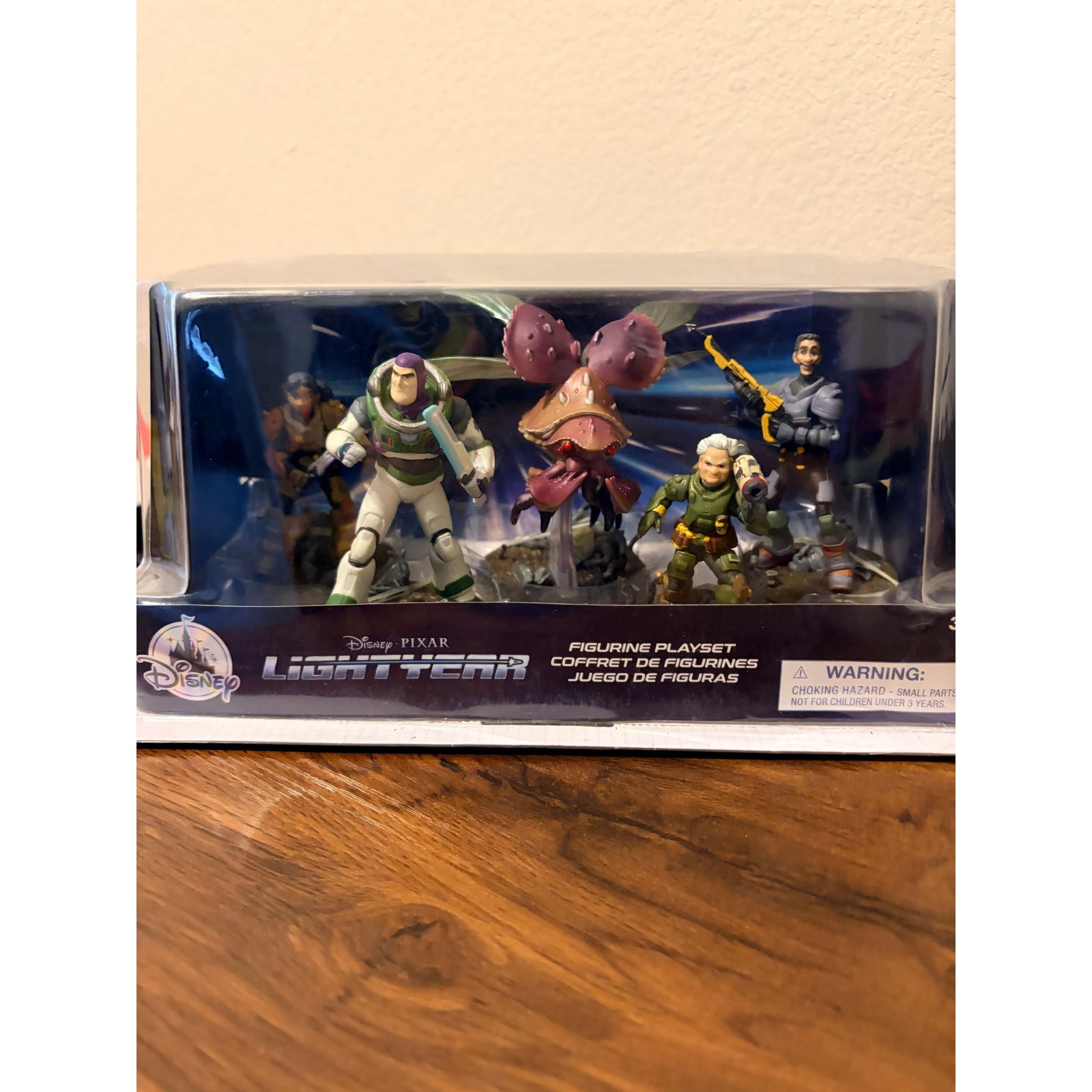 Disney Pixar Lightyear Figurine Playset 5 Piece Buzz Lightyear Izzy Teryx New