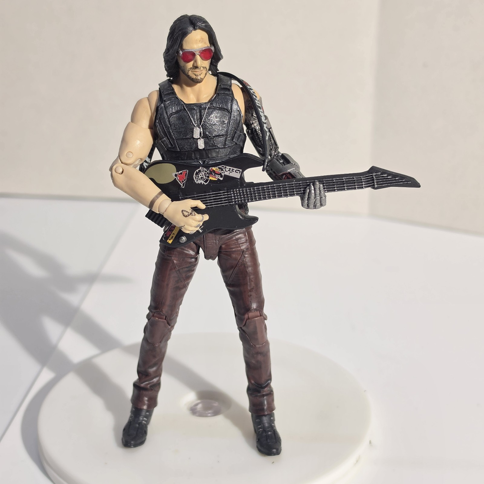Johnny Silverhand 7" Keanu Reeves Guitar Figure McFarlane Cyberpunk 2077